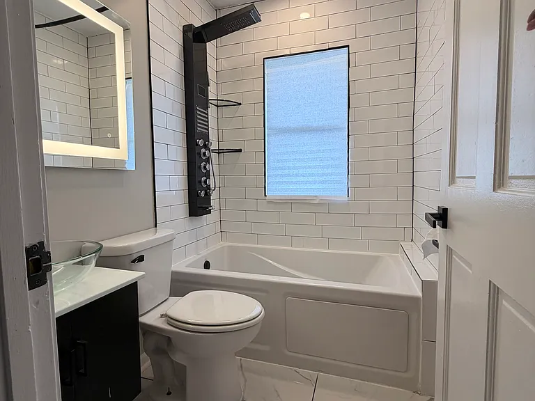 1516 Brookside Ave — Photo 7