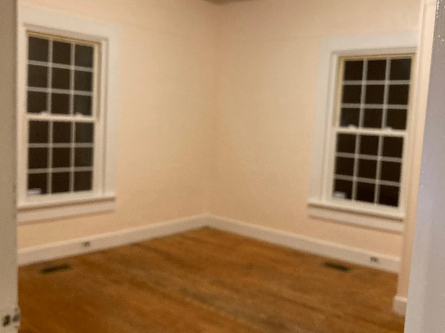 2 bed, 1052 sqft, $995 — Photo 3
