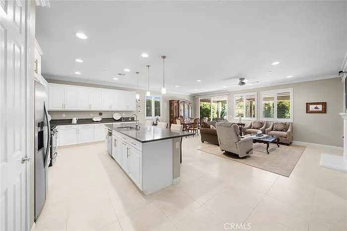 31081 Maverick Ln — Photo 2