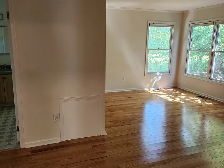 37 Nathan Ct — Photo 14