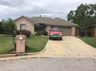 12265 SW 11th St, Yukon, OK 73099