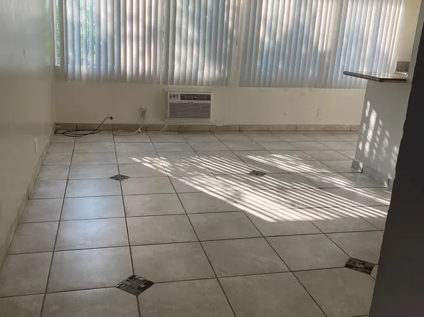 7512 Vineland Ave, Sun Valley, CA