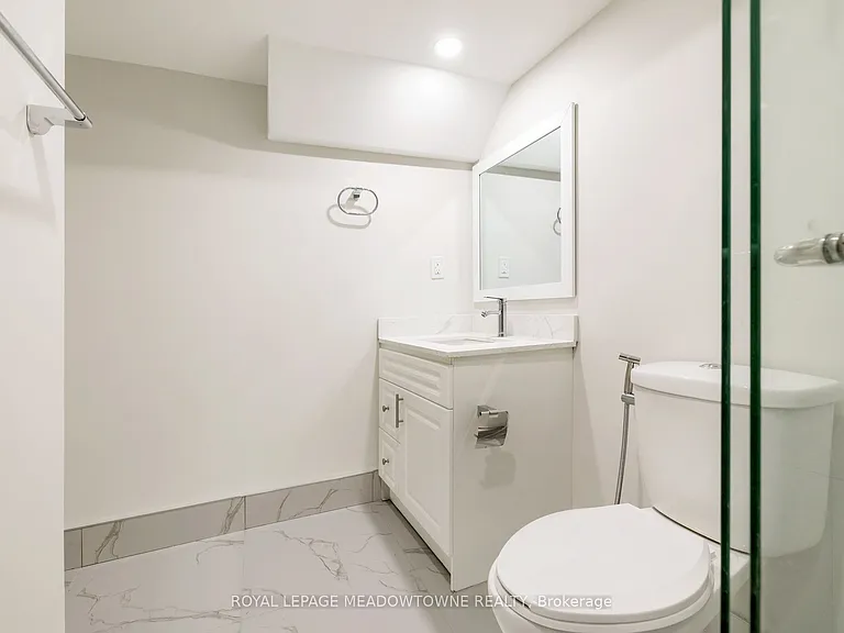 1603 Hume Way #BASEMENT — Photo 23