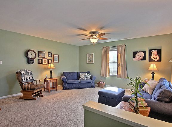 5th image of 17845 Glen Oak Ave