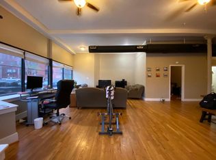 1005 W George St #1F, Chicago, IL 60657