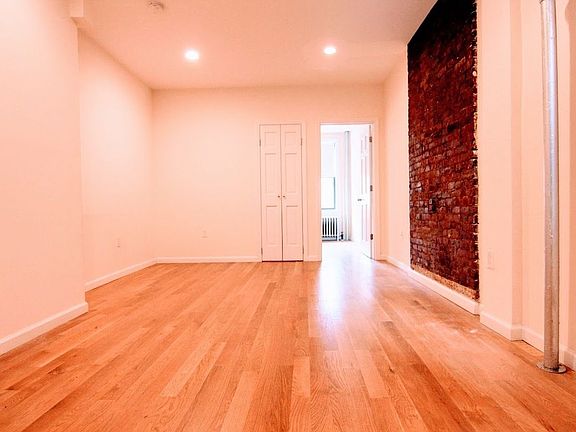 4th image of 319 E 88th St APT 14
