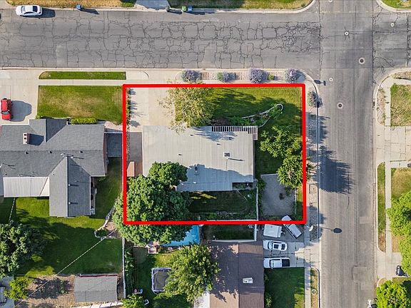 3rd image of 1090 Beecher Ave