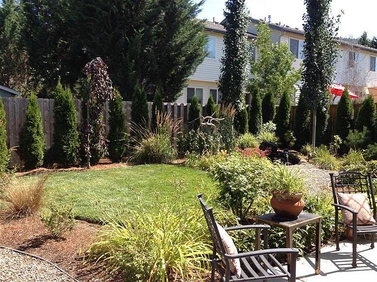 1221 Kamerin Springs Dr — Photo 8
