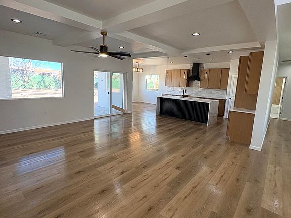 2nd image of 702 Rincon De Romos Dr SE