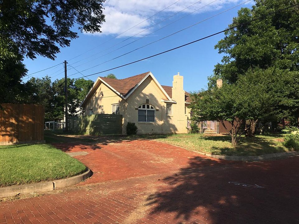 1st image of 302 Avenue C NE