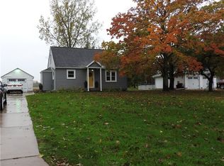 8428 Slayton Settlement Rd, Gasport, NY 14067