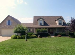 209 Crestview Ln, Williamstown, KY 41097