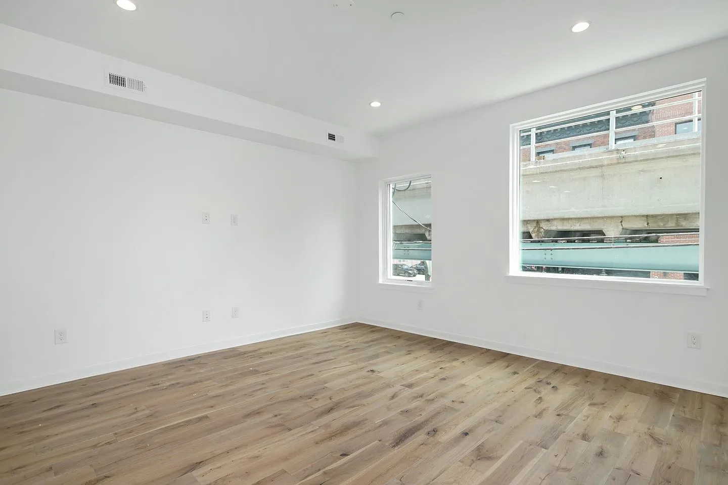 1 bed, 650 sqft, $1,499 — Photo 4