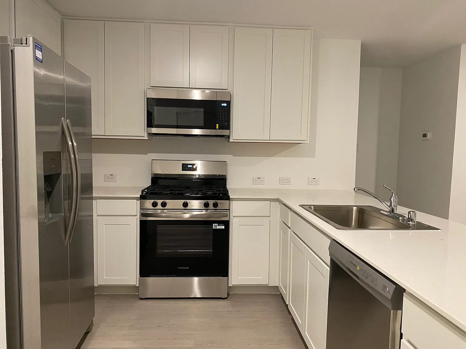 3 bed, 1410 sqft, $1,750 — Photo 4