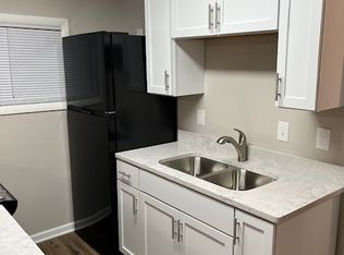 120 1/2 E Prescott Ave, Salina, KS 67401