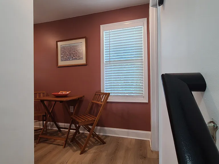 Sycamore Ave — Photo 10