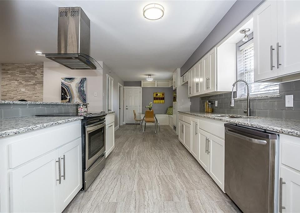 1st image of 9362 Heatherdale Dr