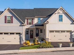 3158 Old Mill Rd, Cuyahoga Falls, OH 44223