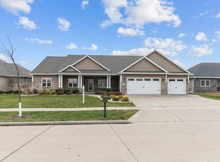 1643 E Canyon Ln, Appleton, WI 54913