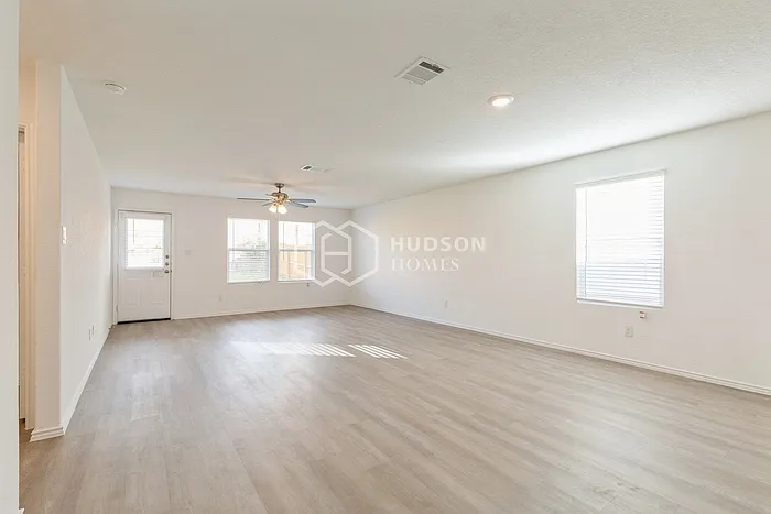 5333 Basil Chase — Photo 6