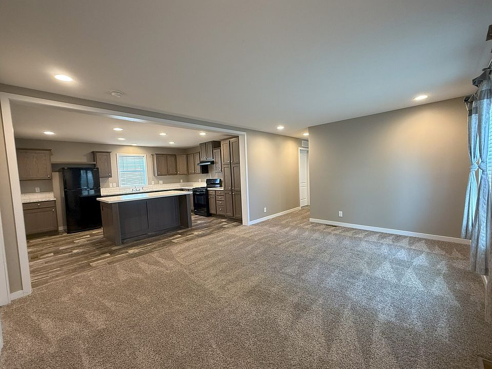 2nd image of 10014 Hutchinson Drive Site #72