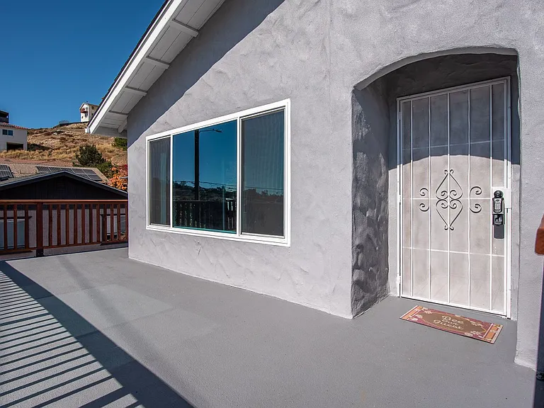 1319 Grand Ave — Photo 2