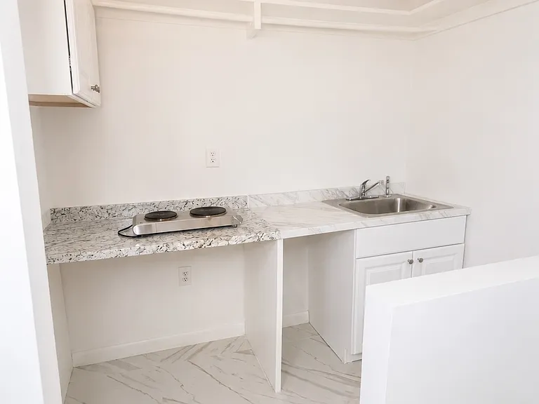 3881 E 9th Ln #2 — Photo 8