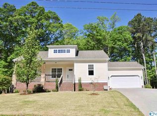 112 Sparks Creek Dr, Arab, AL 35016