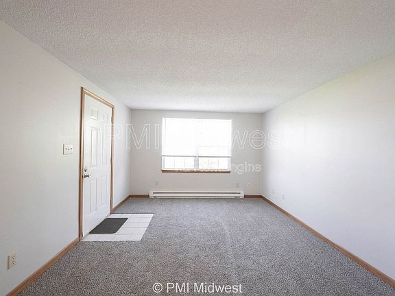 2nd image of 1708 S Market St