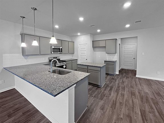 7th image of this home