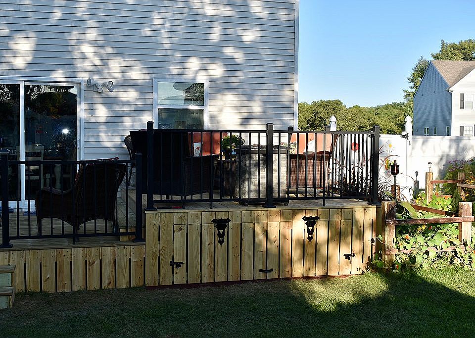 1st image of 10131 Castle Creek Cir