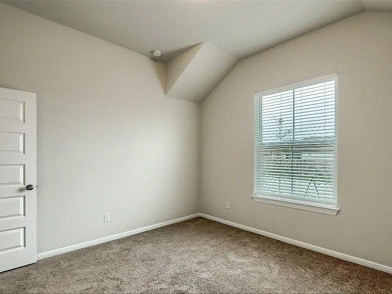 113 Thurston Dr — Photo 33
