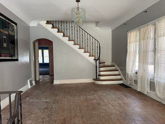 5th image of 2412 E 74th St