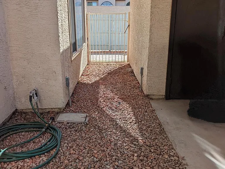 306 E Ludlow Dr #B — Photo 26