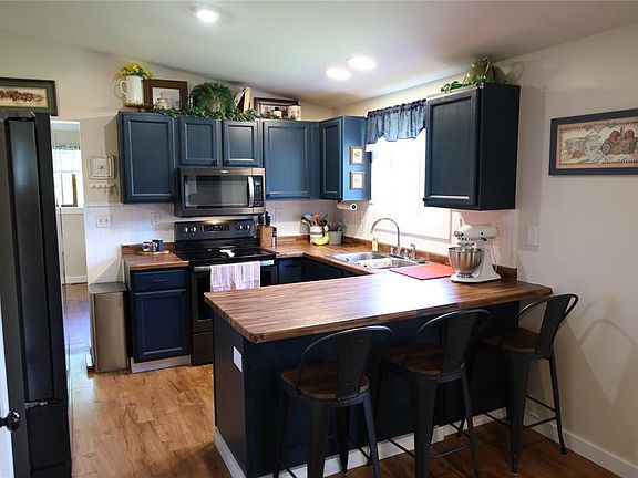 2nd image of 1790 12th Avenue