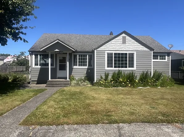 2035 Cedar Ave, Reedsport, OR 97467