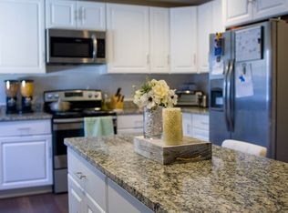 15 Gresham St, Springfield, MA 01119