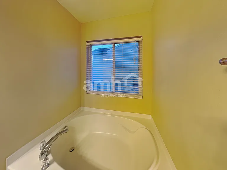 1717 Cabarrus Crossing Dr — Photo 12