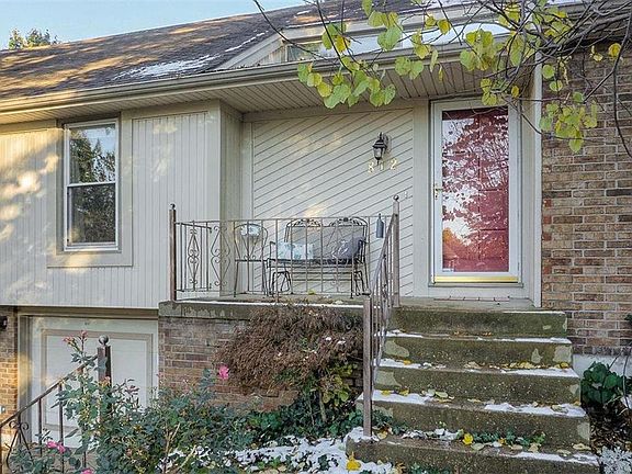 3rd image of 812 NW 41st St