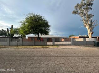 5801 E 35th St, Tucson, AZ 85711