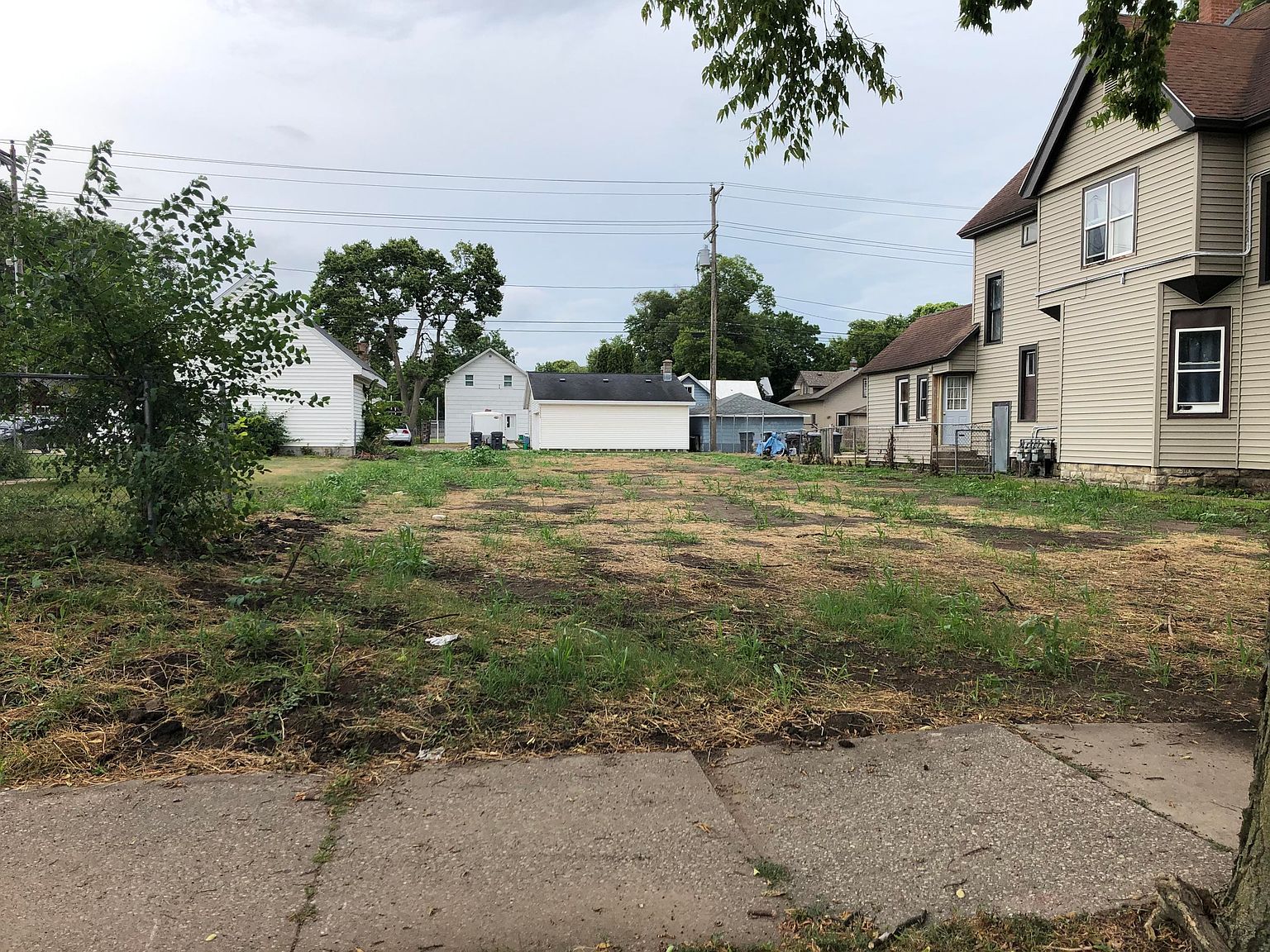 1332 Caledonia St La Crosse Wi 54603 Mls 1676839 Zillow