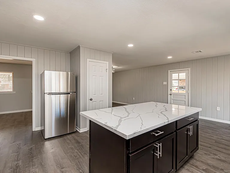 11755 Robin Hood Dr — Photo 4