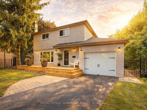 105 Catalina Dr, Toronto, ON M1M 1K7