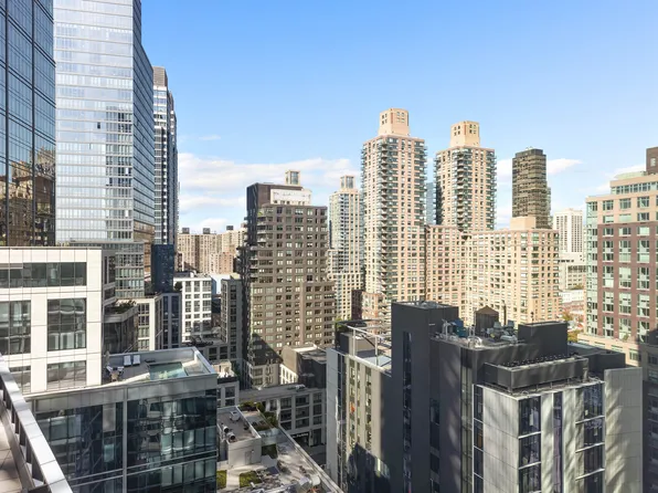 30 Riverside Boulevard image 9 of 15