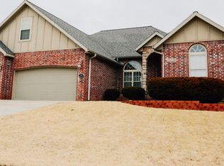 610 Santa Monica Dr, Nixa, MO 65714