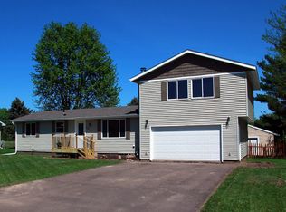 105 Kings Ct, Elk Mound, WI 54739