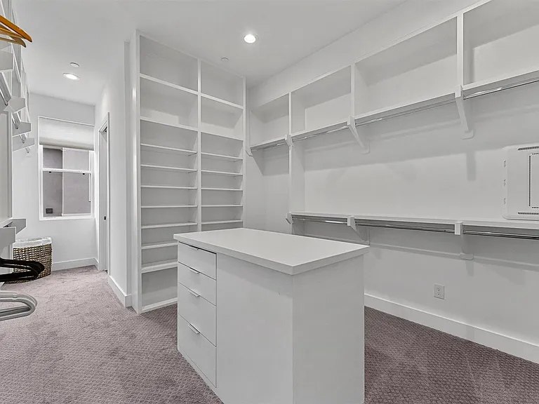 5854 E Post Oak Ln — Photo 19