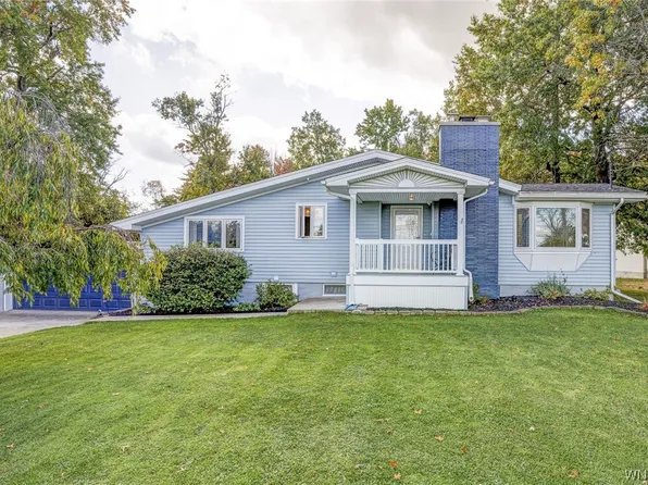 962 Whitehaven Rd, Grand Island, NY 14072
