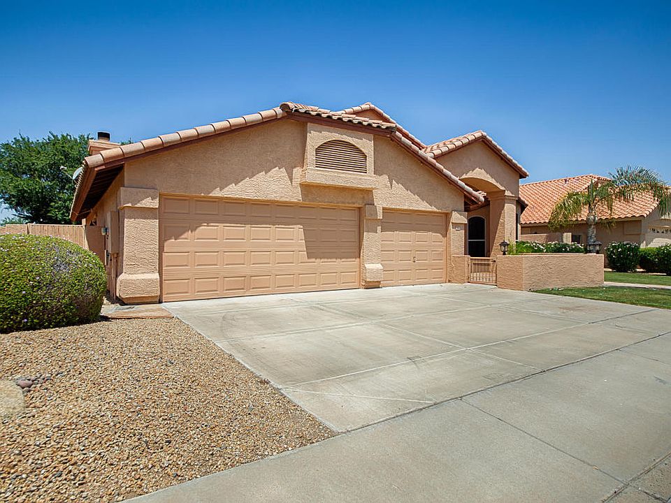 2nd image of 7866 W Taro Ln
