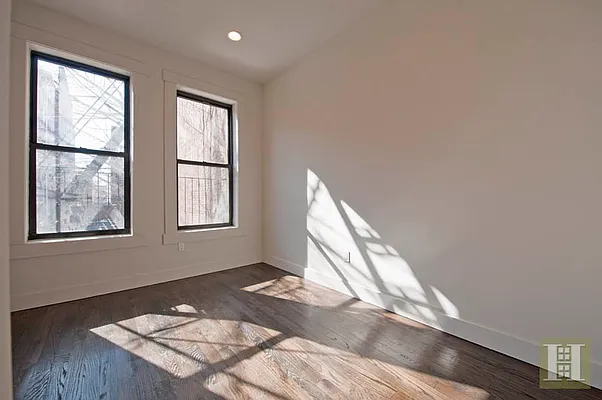 Rented by Halstead Real Estate | media 21